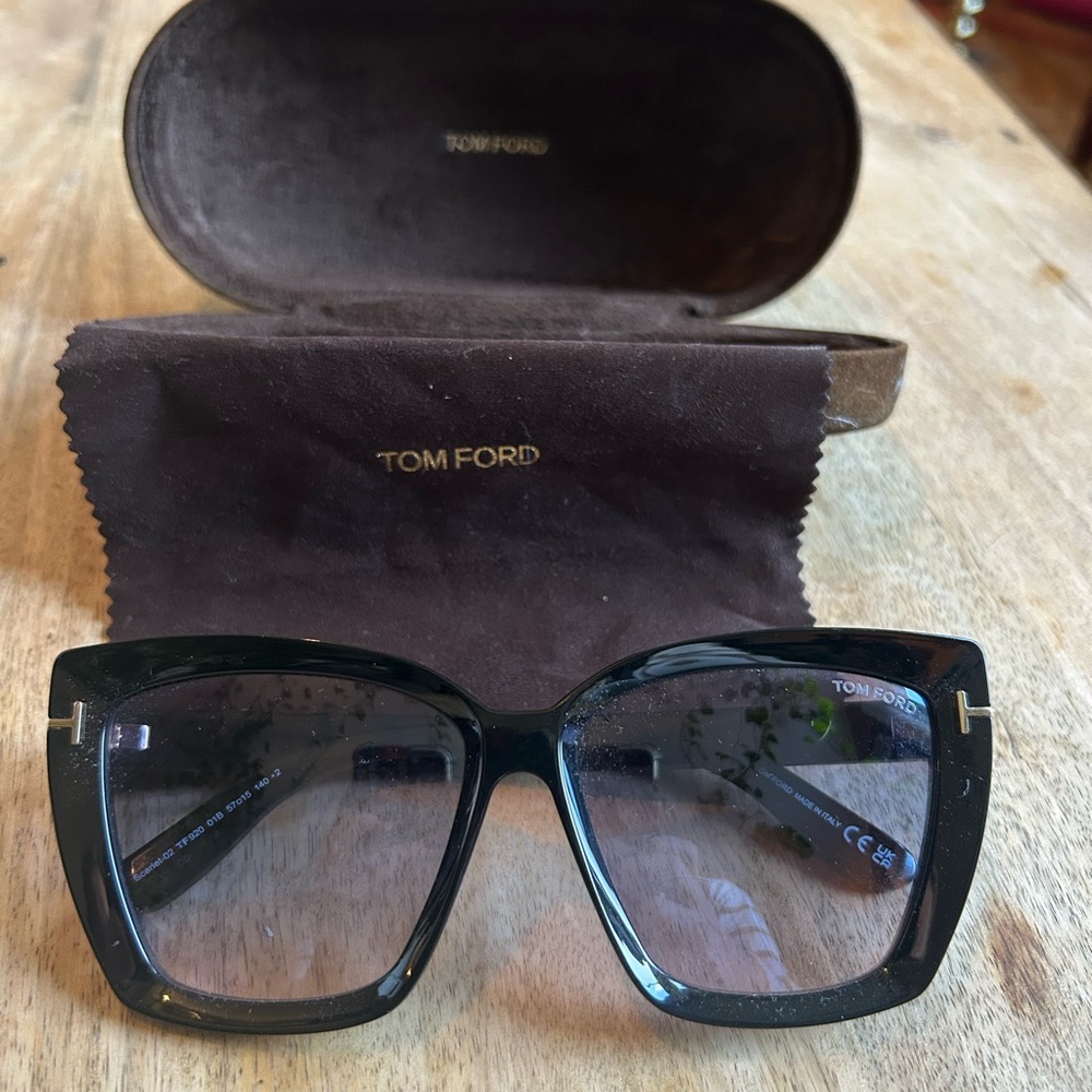 Tom Ford Scarlett - 02 Women's Black Square Glasses